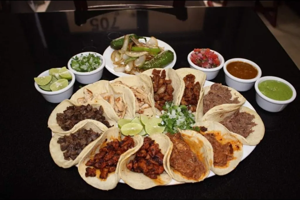 KISSI Restaurant_San Juan, TX_slider_imagen_3