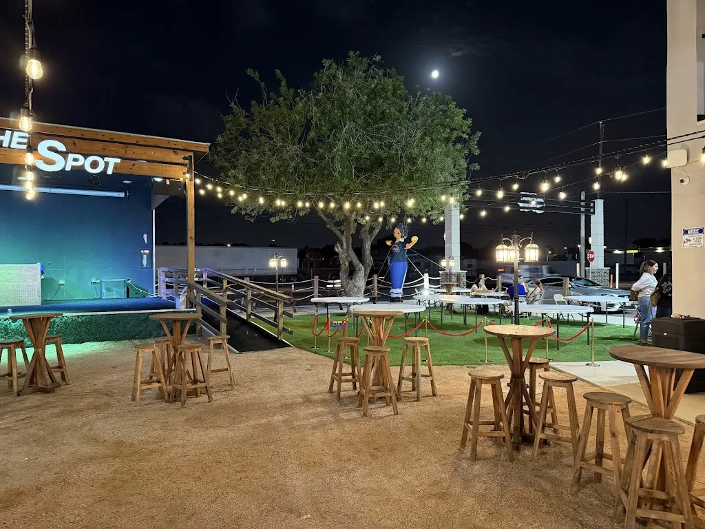 The Spot Food Park restaurante en San Juan, TX