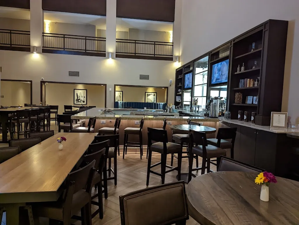 Claraboya Scratch Kitchen & Bar restaurant in Lubbock, TX