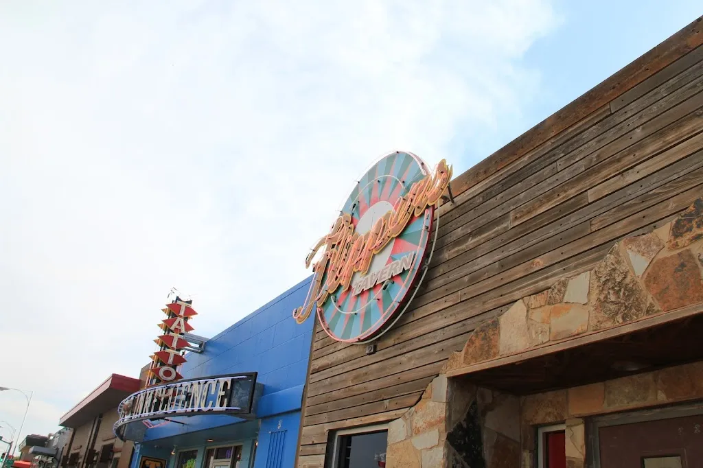 Flippers Tavern restaurant in Lubbock, TX