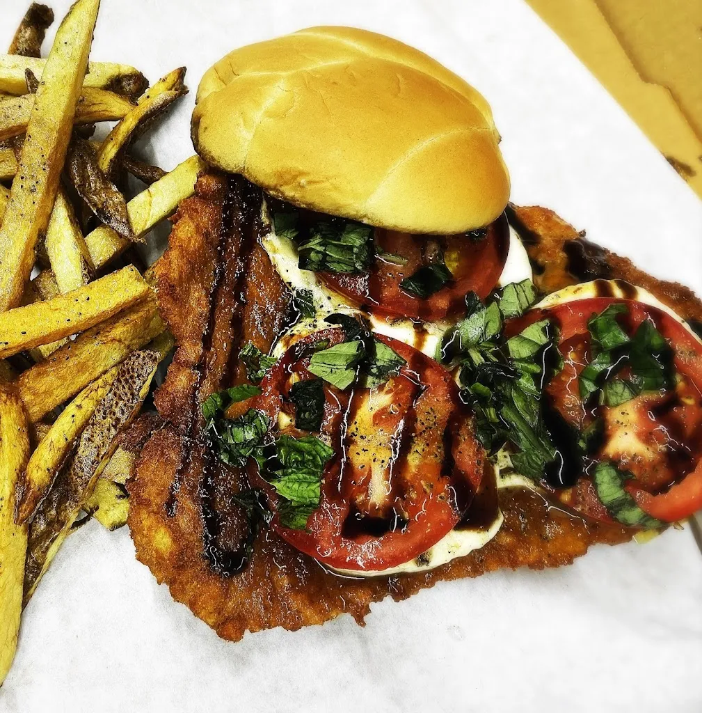 Schnitzy's_Manchaca, TX_slider_image_2