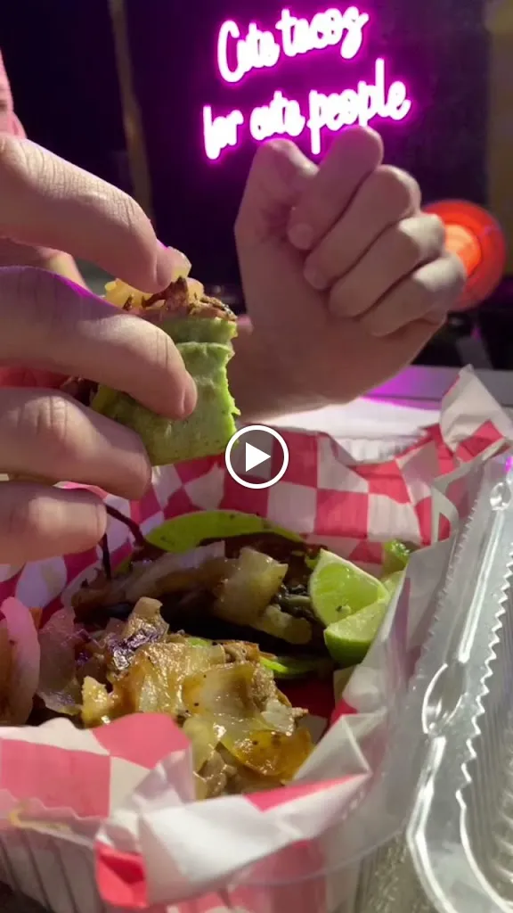 TacÜties_Austin, TX_slider_image_2