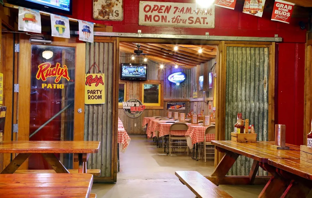 Rudy's "Country Store" and Bar-B-Q restaurante en Pharr, TX