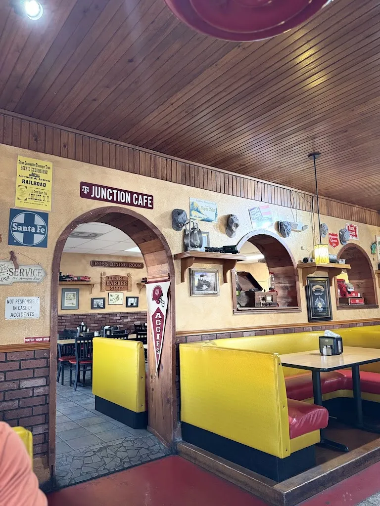 Junction Cafe restaurante en Pharr, TX