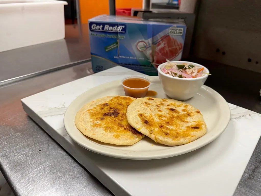 El Faro Mexican and Salvadorian_Austin, TX_slider_image_2