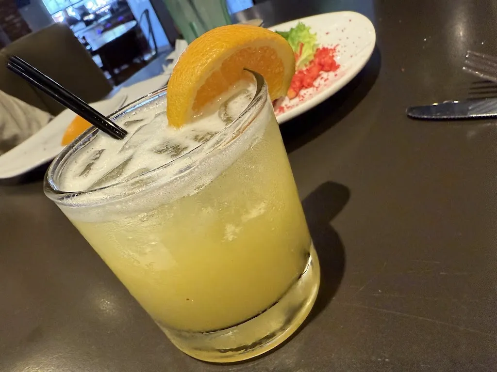 Jason Miller_Bombshells Restaurant & Bar_Pflugerville, TX_review