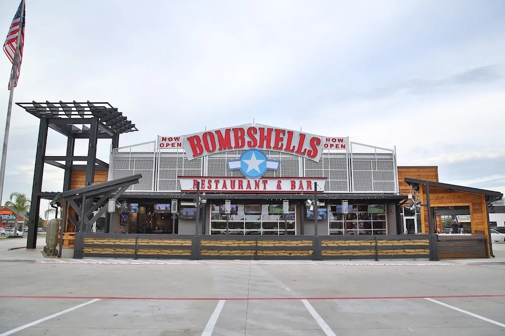 Bombshells Restaurant & Bar restaurant à Pflugerville, TX