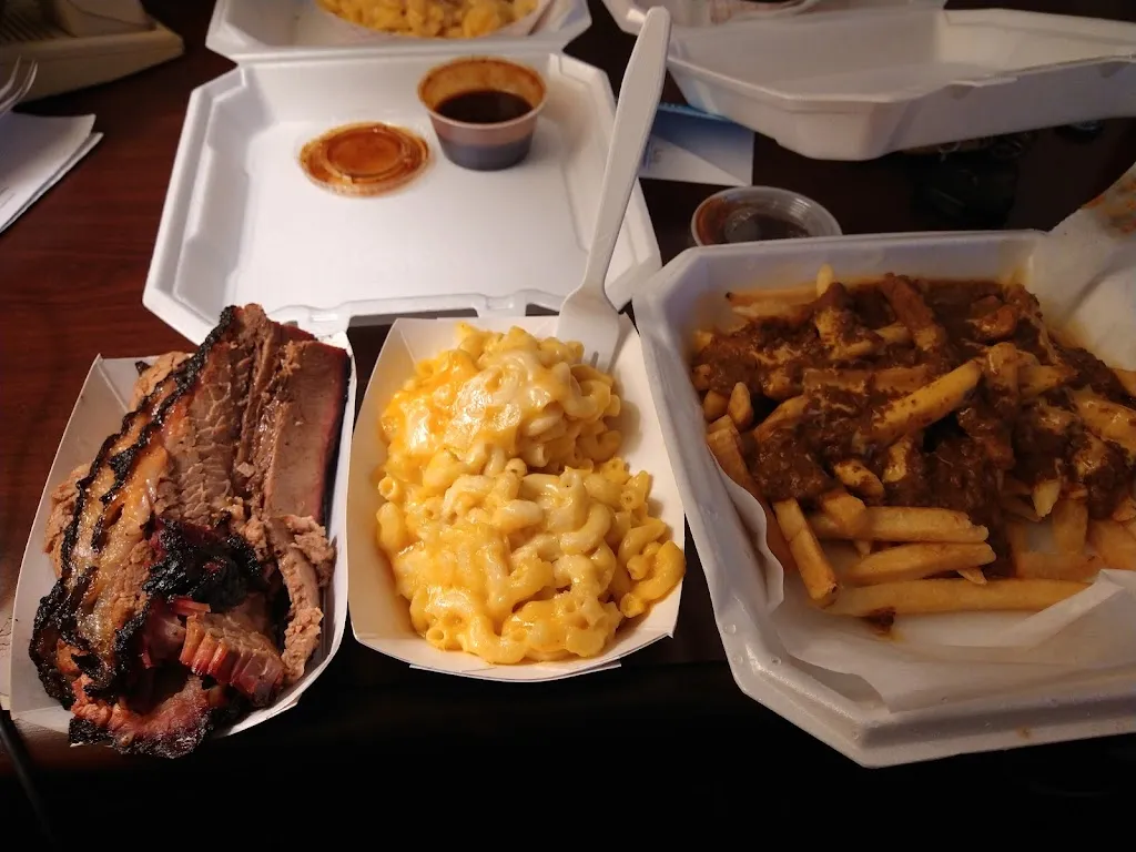 Dirty Glove Midwest BBQ LLC restaurant à Austin, TX