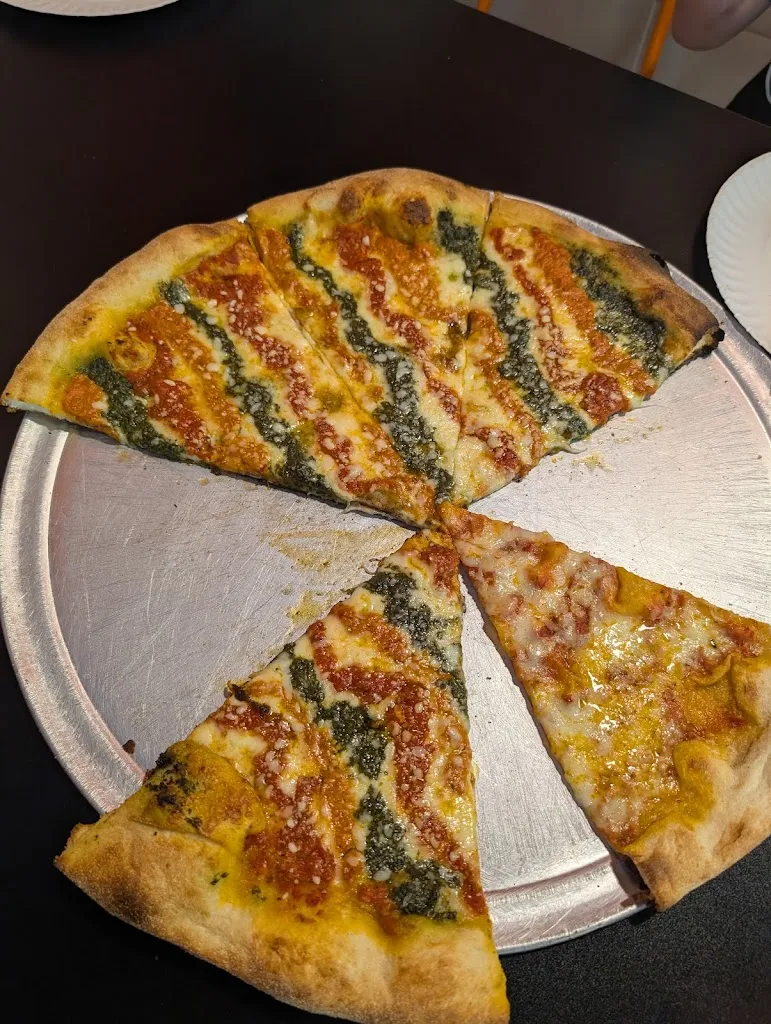 Detour Pizza_West Orange, NJ_slider_image_2