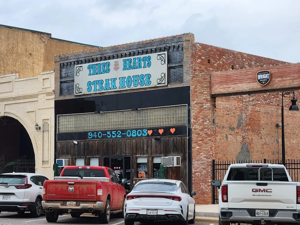 Larry Overton_Three Hearts Steakhouse_Vernon, TX_review