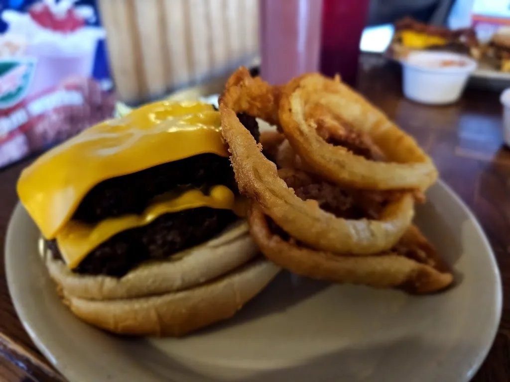 Spiphy Warfare_Brown Cow Family Restaurant_Vernon, TX_reseña