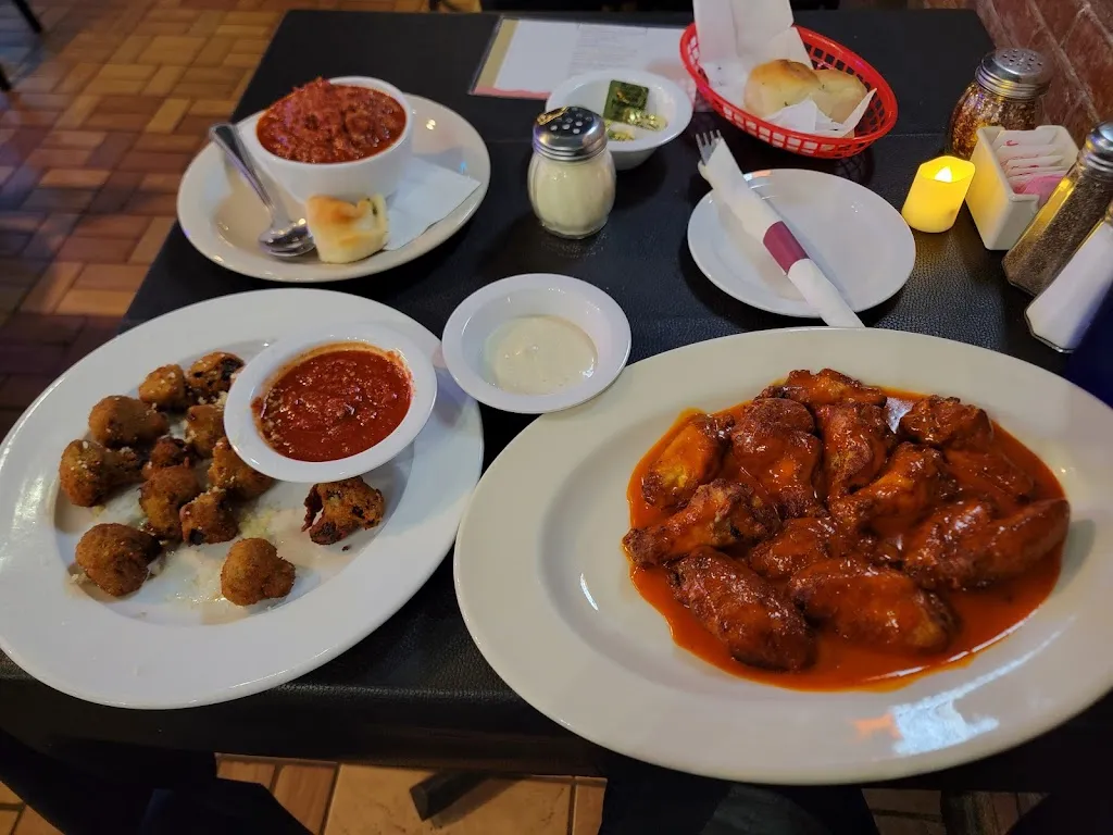 C-LO MTZ_Vetoni’s Authentic Italian Restaurant & Bar_Vernon, TX_review