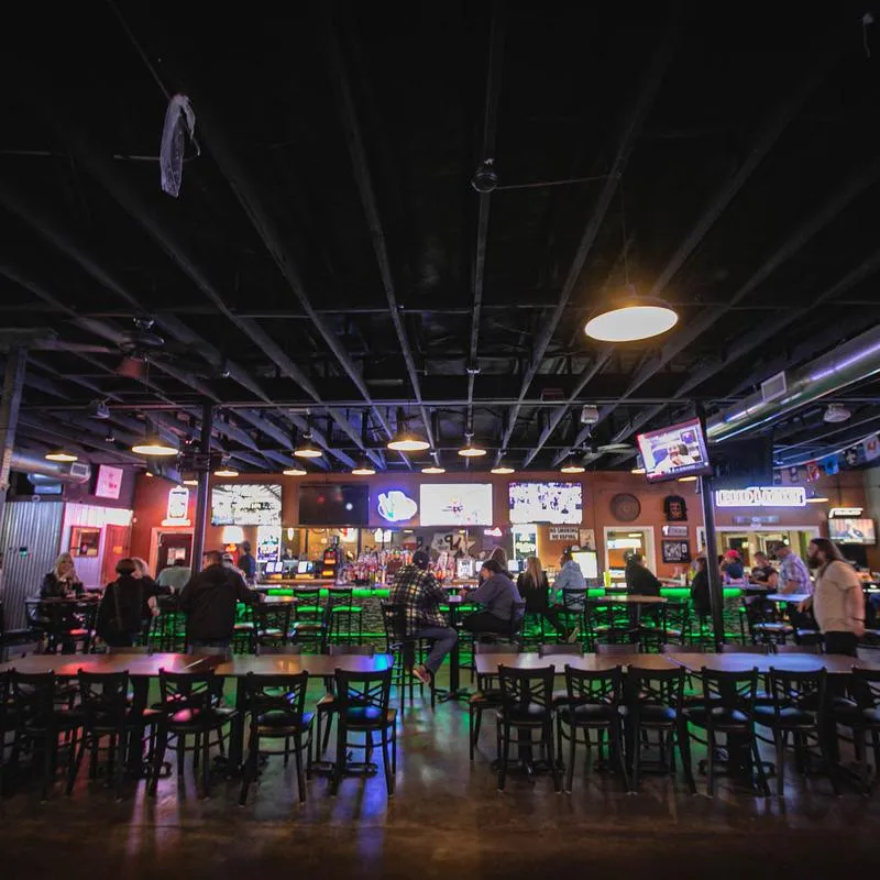 Vernon Parts Sports Grill restaurante en Vernon, TX