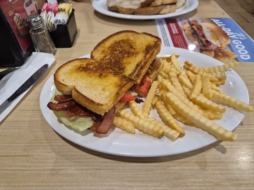 Huddle House_Vernon, TX_slider_imagen_3