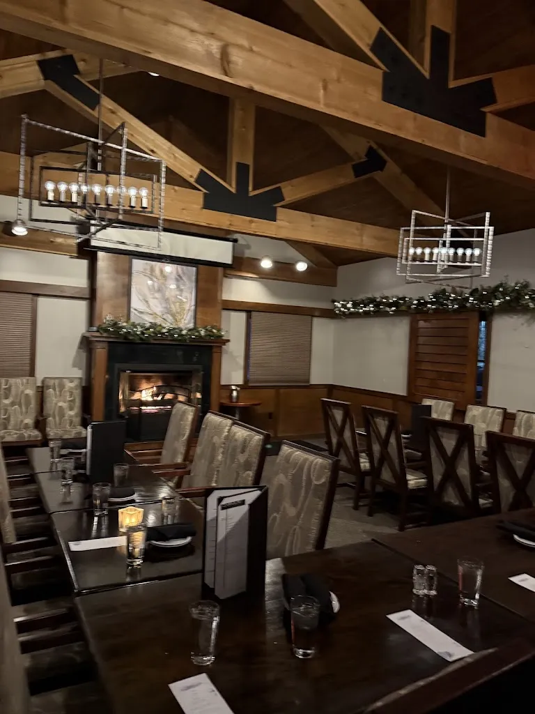 Carvers Steak & Seafood restaurant in Sandy, UT