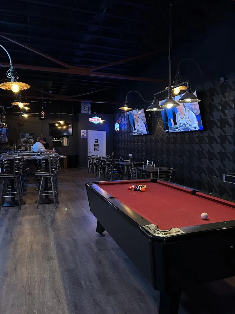 The Brickyard Bar_Millcreek, UT_slider_bild_3