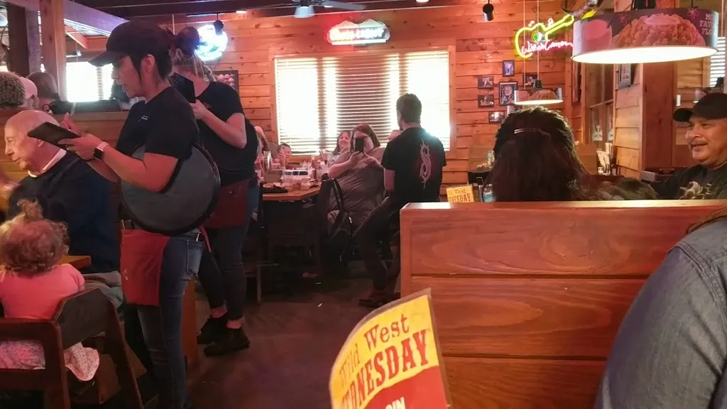 Texas Roadhouse_South Ogden, UT_slider_imagen_2