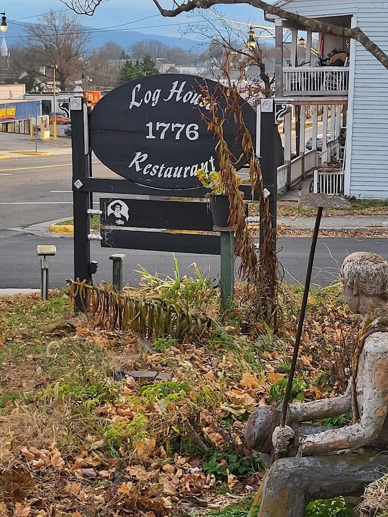 Carl TIEFENTHAELER_Log House 1776 Restaurant_Wytheville, VA_recensione