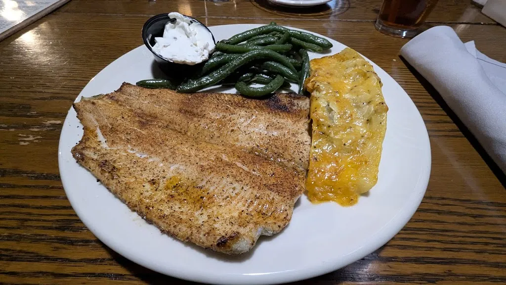 Log House 1776 Restaurant_Wytheville, VA_slider_immagine_3