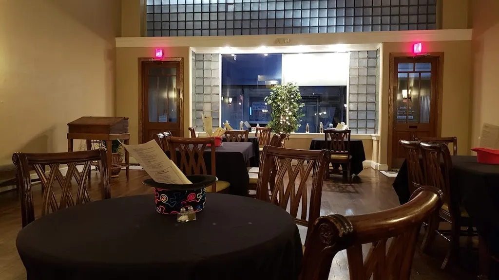 Shindig Uptown Bistro + Catering restaurant à Martinsville, VA