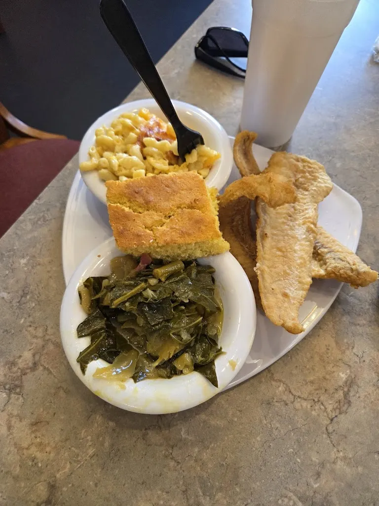 Sue Sue's Soul Food & Grill_Martinsville, VA_slider_image_3