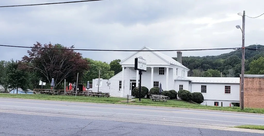 The Showroom_Waynesboro, VA_slider_immagine_3