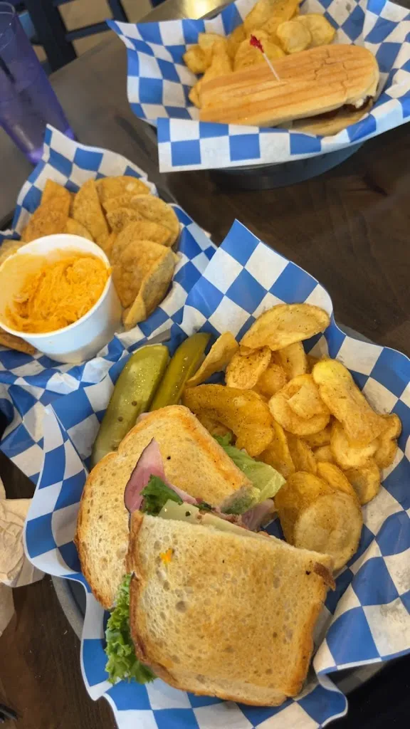 Minn_Delly Up_Waynesboro, VA_recensione