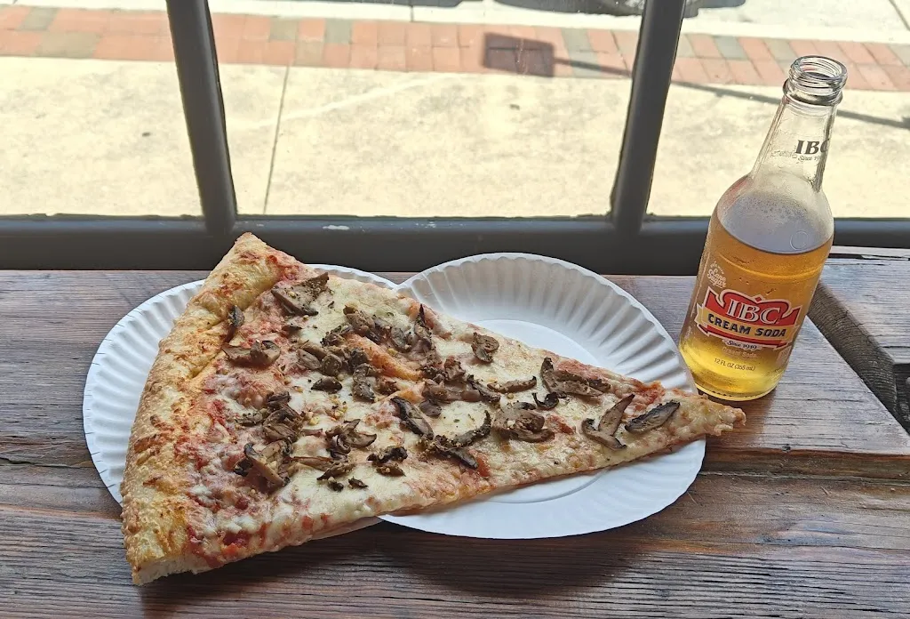 Benny Stivale's_Waynesboro, VA_slider_immagine_3