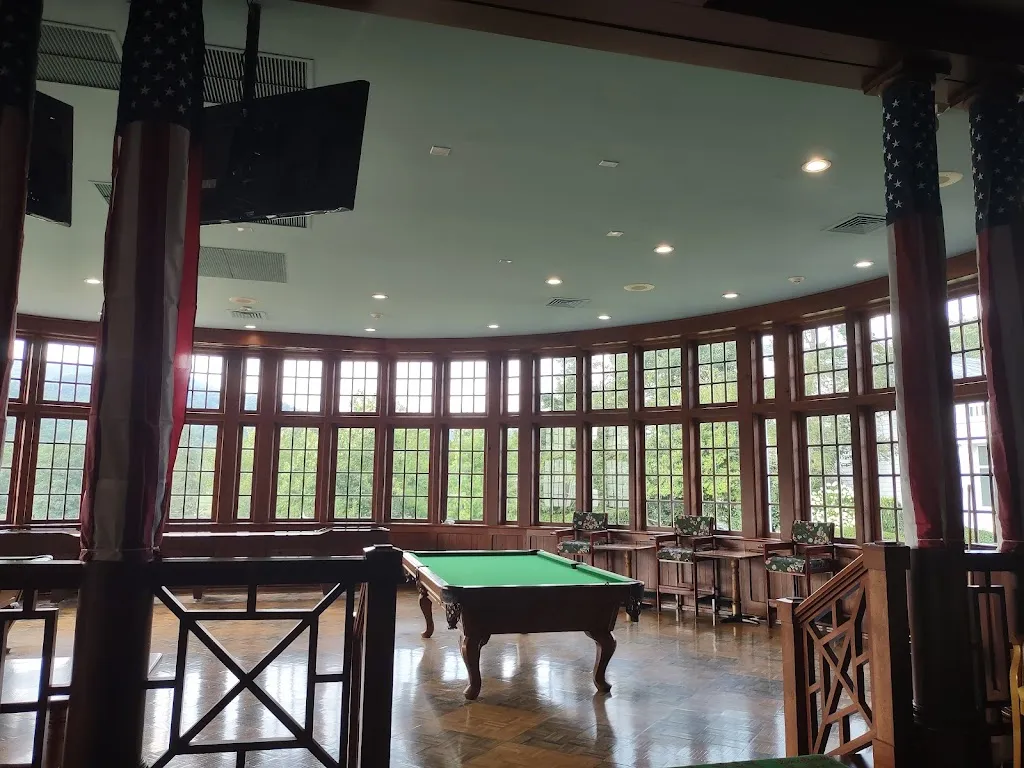 A. J. L_Sam Snead's Tavern_White Sulphur Springs, WV_review