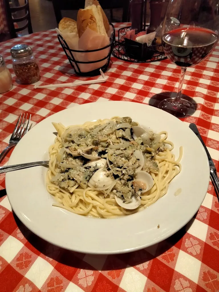 Anna's Ristorante Pasta, Vino & Pizza_Smithfield, VA_slider_image_3