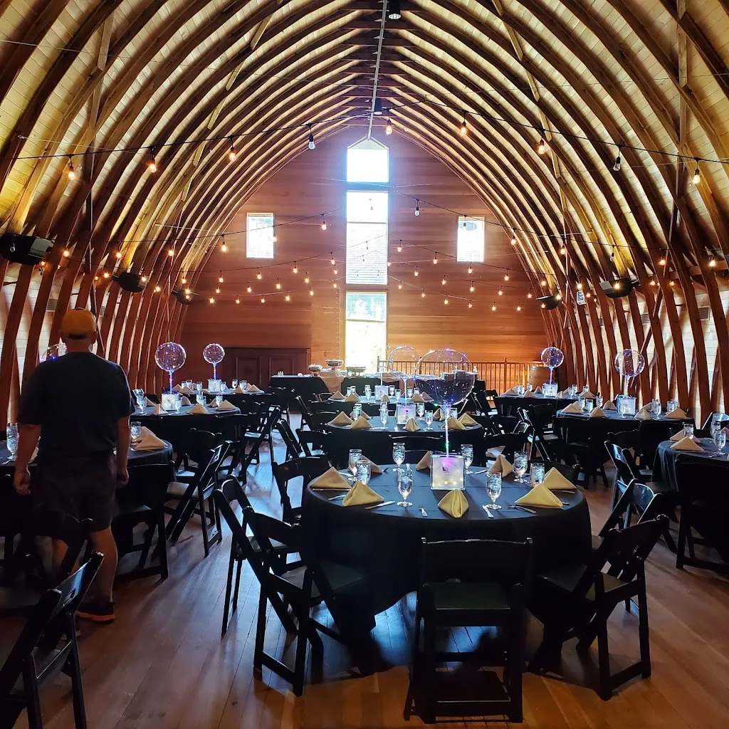 Russell's Restaurant & Loft_Bothell, WA_slider_image_1