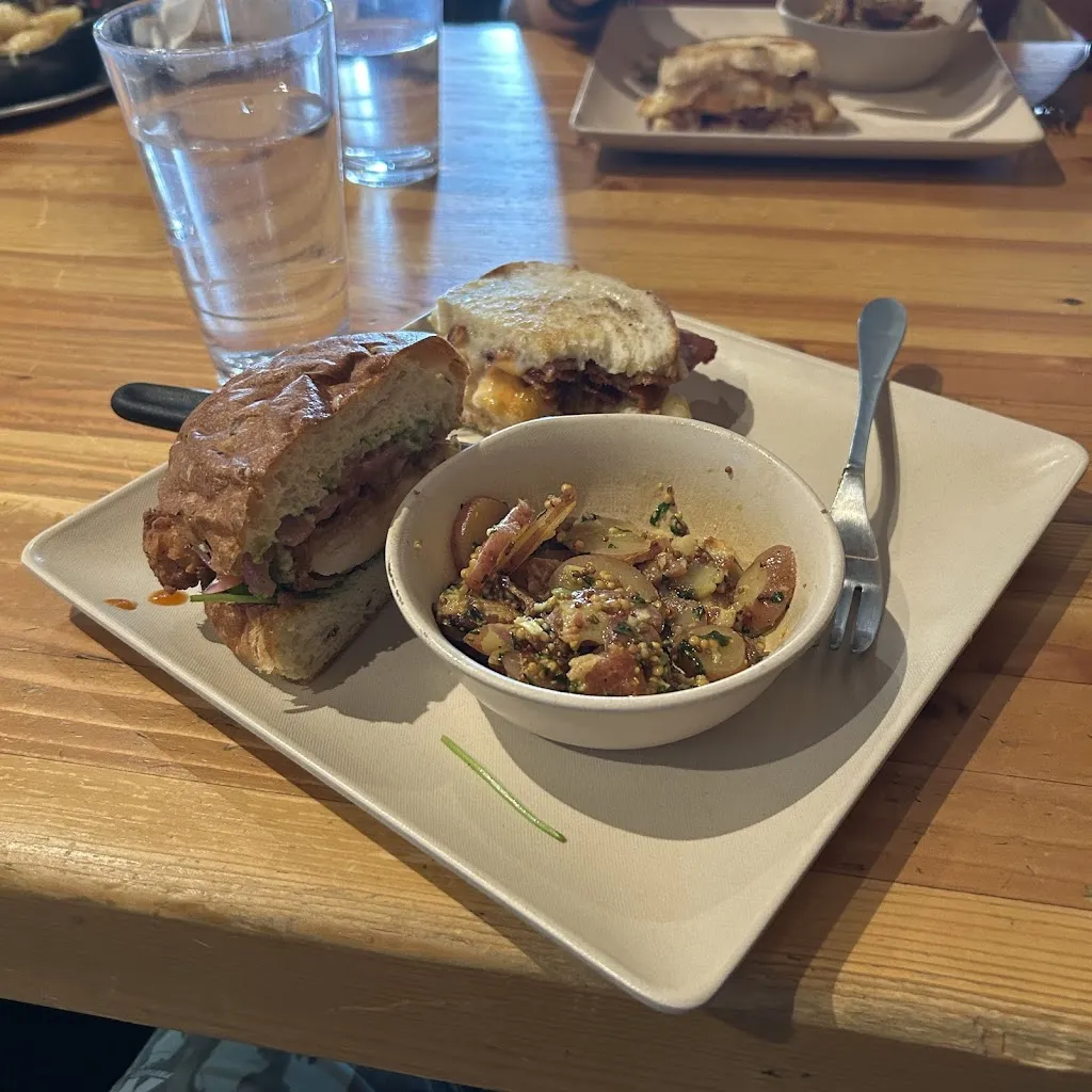 Nicholas Christopher_The Bine Beer & Food_Bothell, WA_review