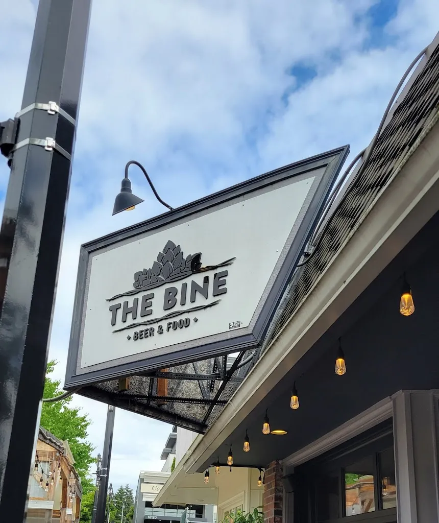 The Bine Beer & Food restaurant à Bothell, WA