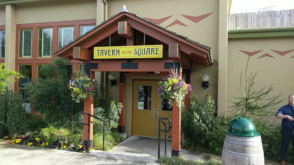 McMenamins Tavern on the Square restaurant à Bothell, WA