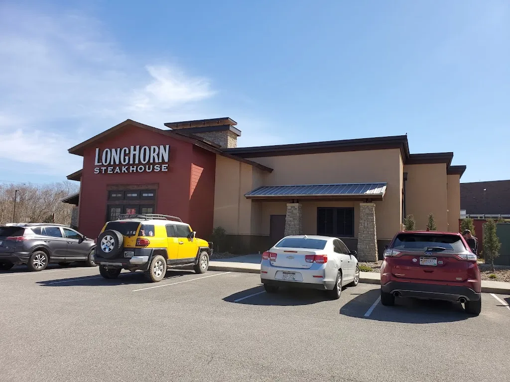 LongHorn Steakhouse restaurant in Barboursville, WV