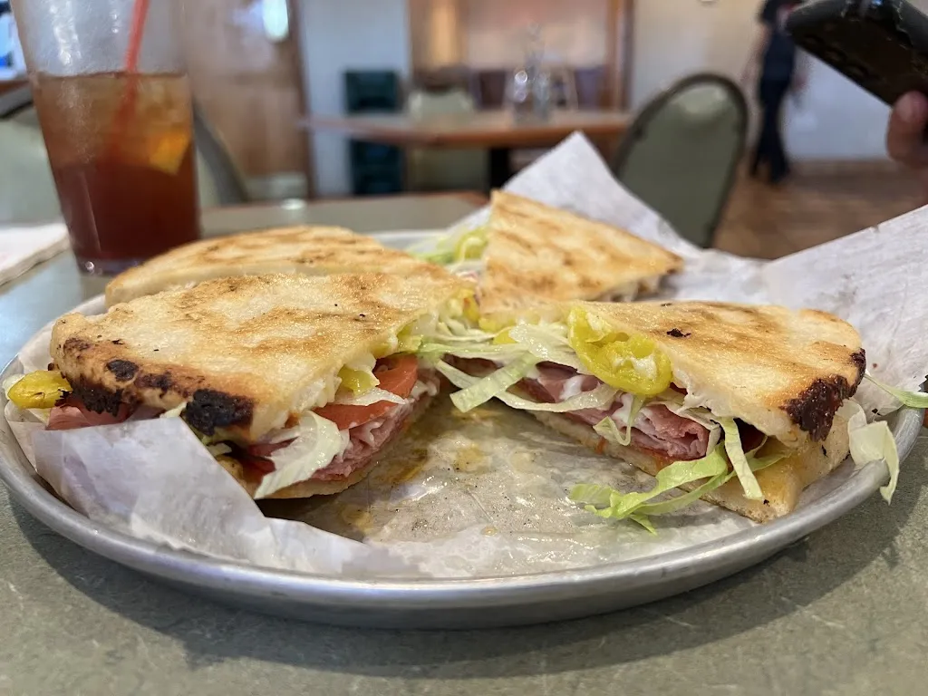 Gino's_Kenova, WV_slider_image_3