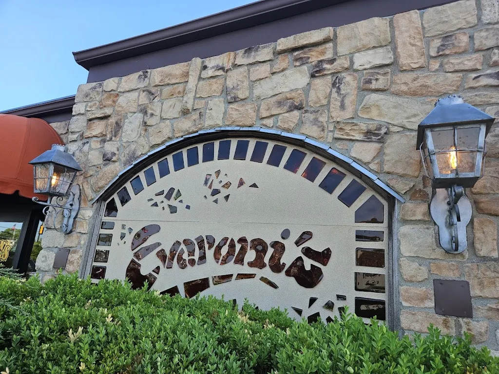 Evaroni's Pizza restaurant in Kenova, WV