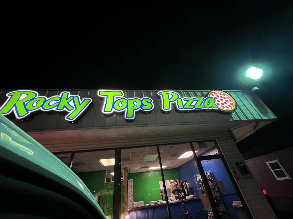 Rocky Tops Pizza restaurant in Kenova, WV