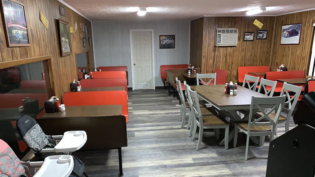 Triple H Drive Inn restaurant in Huntington, WV