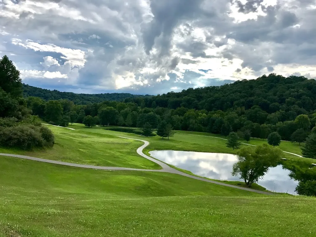Creekside Golf Course restaurant in Lavalette, WV