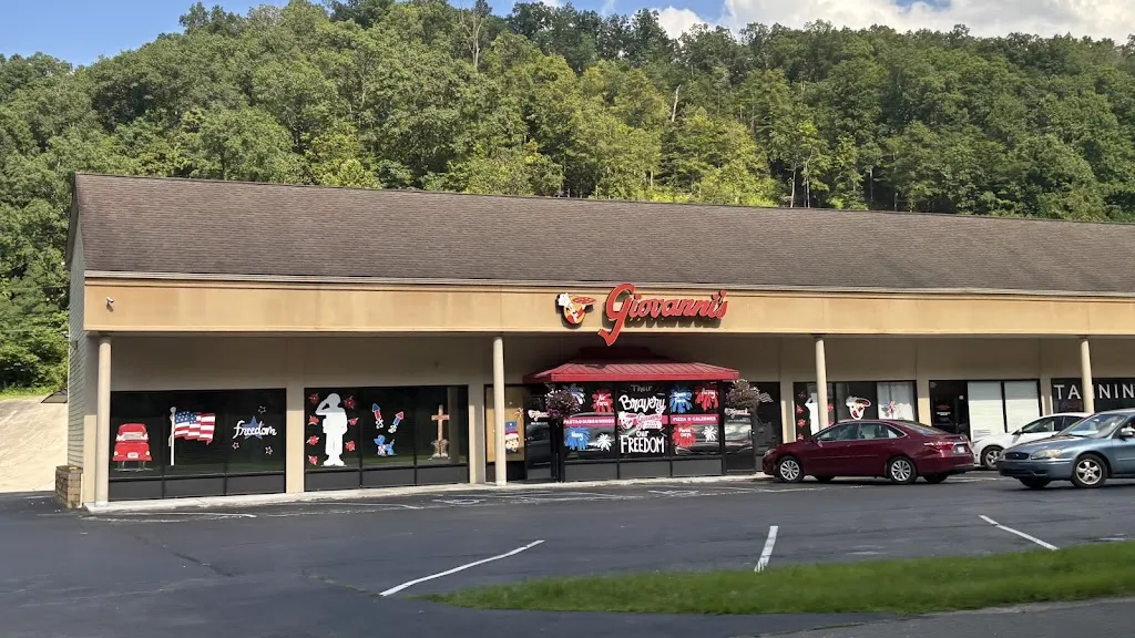 Giovanni's Pizza restaurant in Huntington, WV