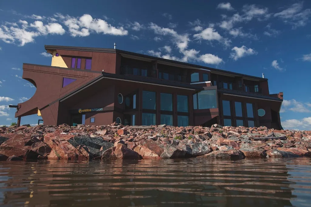 Blue Wave Inn & Sandbar Restaurant_Ashland, WI_slider_image_1