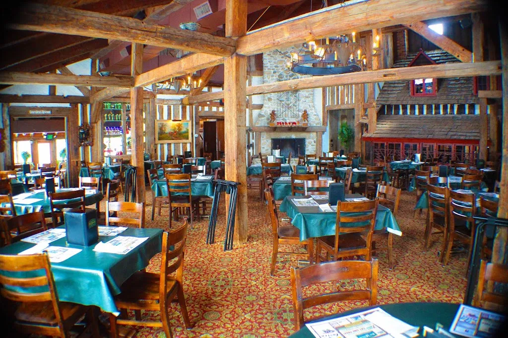 The Fox & Hounds Restaurant & Tavern restaurant in Hubertus, WI