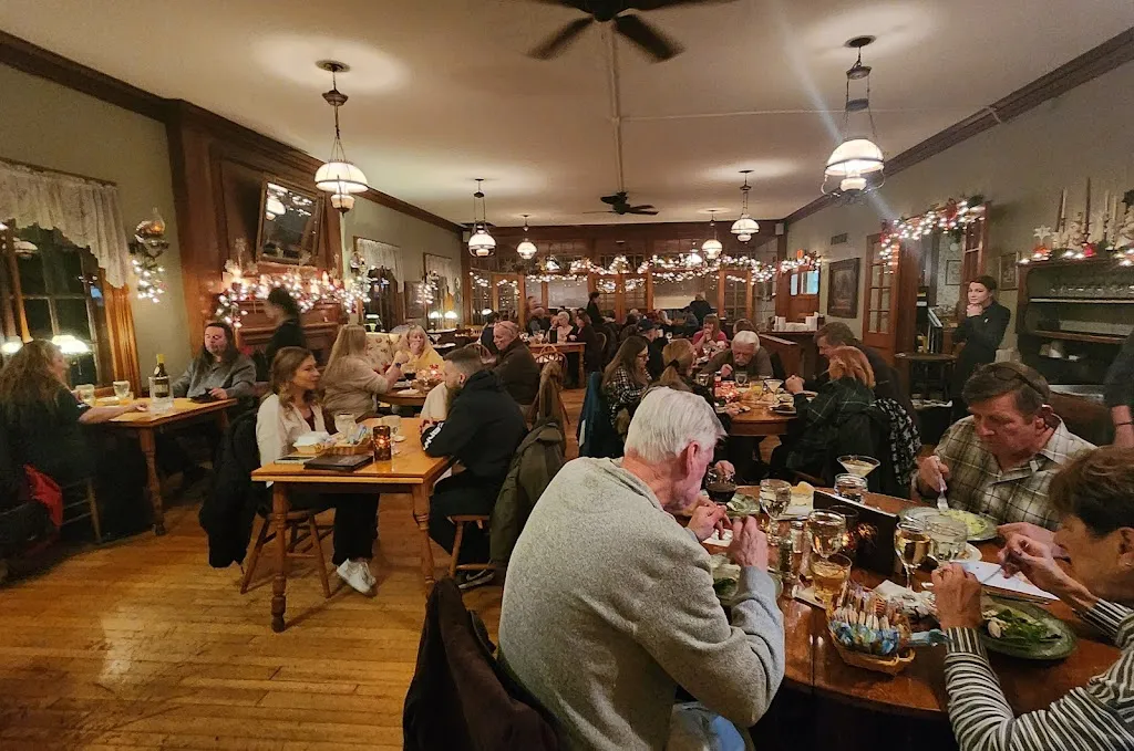 Colony House Restaurant restaurante en Trevor, WI