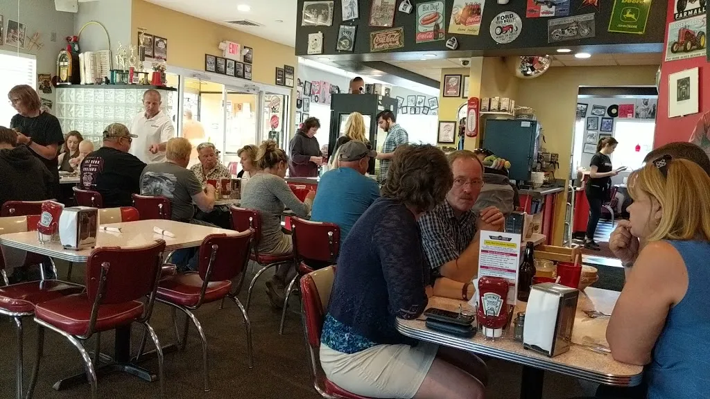 Bristol 45 Diner_Bristol, WI_slider_imagen_2