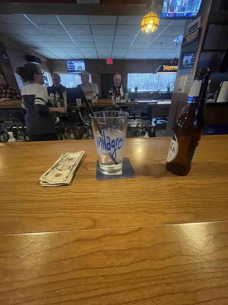 Ms.Z_Rollie's Tavern_Brown Deer, WI_reseña