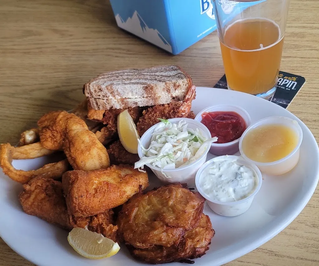 Spanky's Hideaway_Mequon, WI_slider_imagen_2