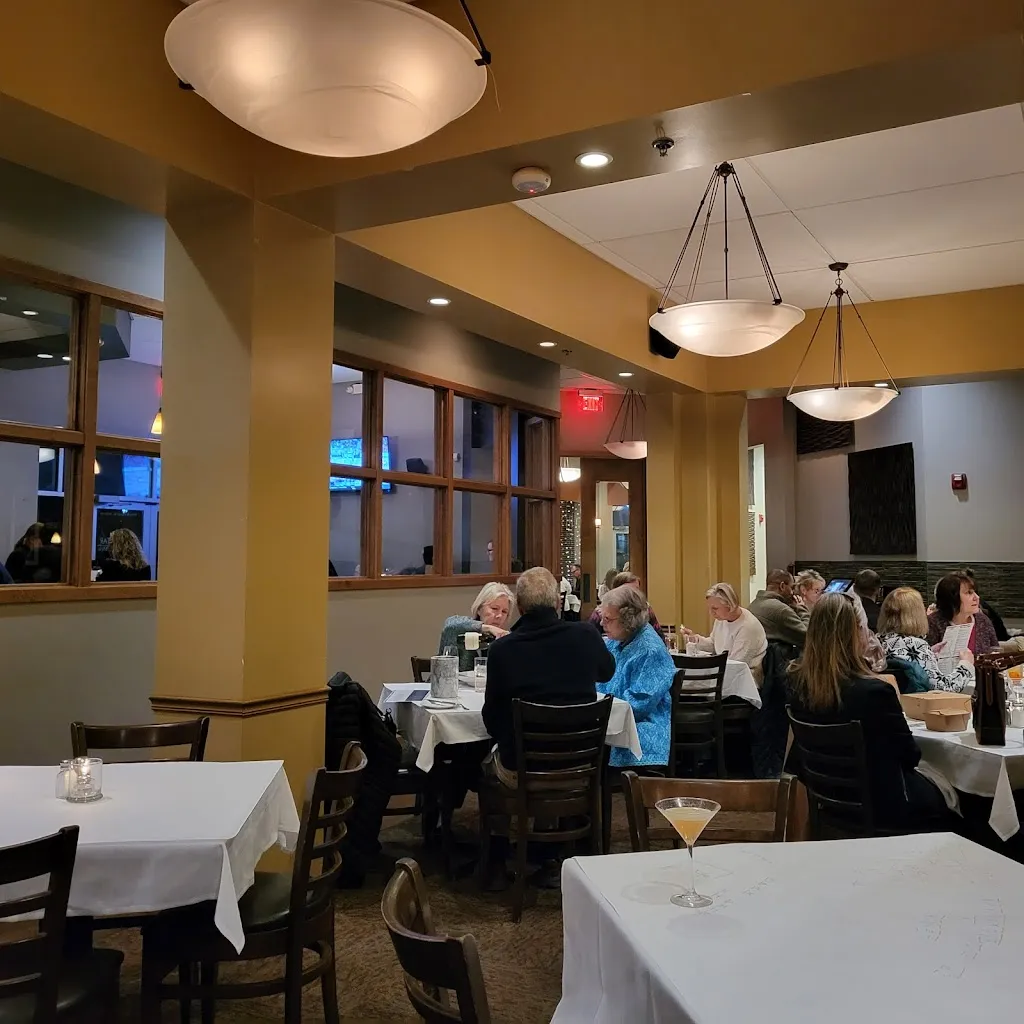 North Star American Bistro_Brookfield, WI_slider_image_3
