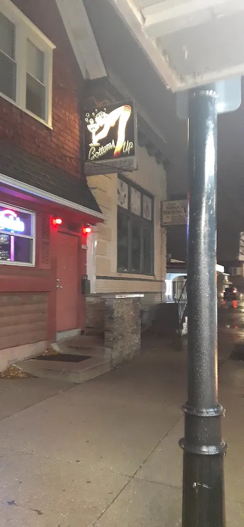 James Merk_Bottoms Up Tavern_Butler, WI_review