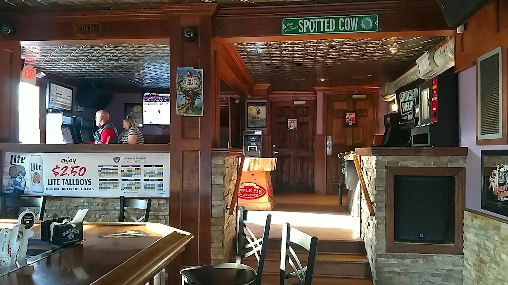 Bottoms Up Tavern restaurant à Butler, WI
